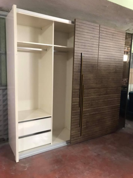 Spot sürgülü elbise dolabı