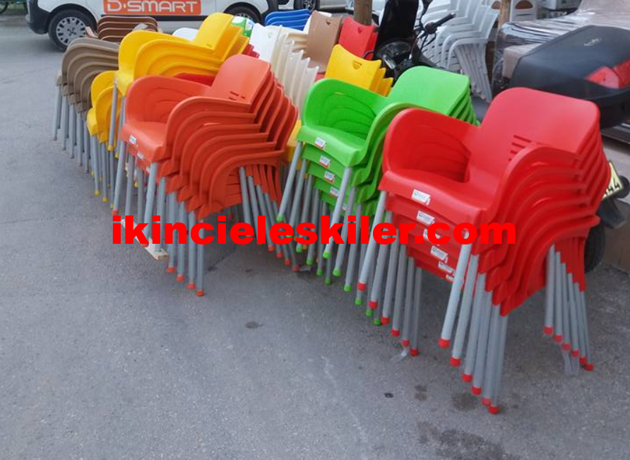 Spot ikinci el renkli plastik sandalye